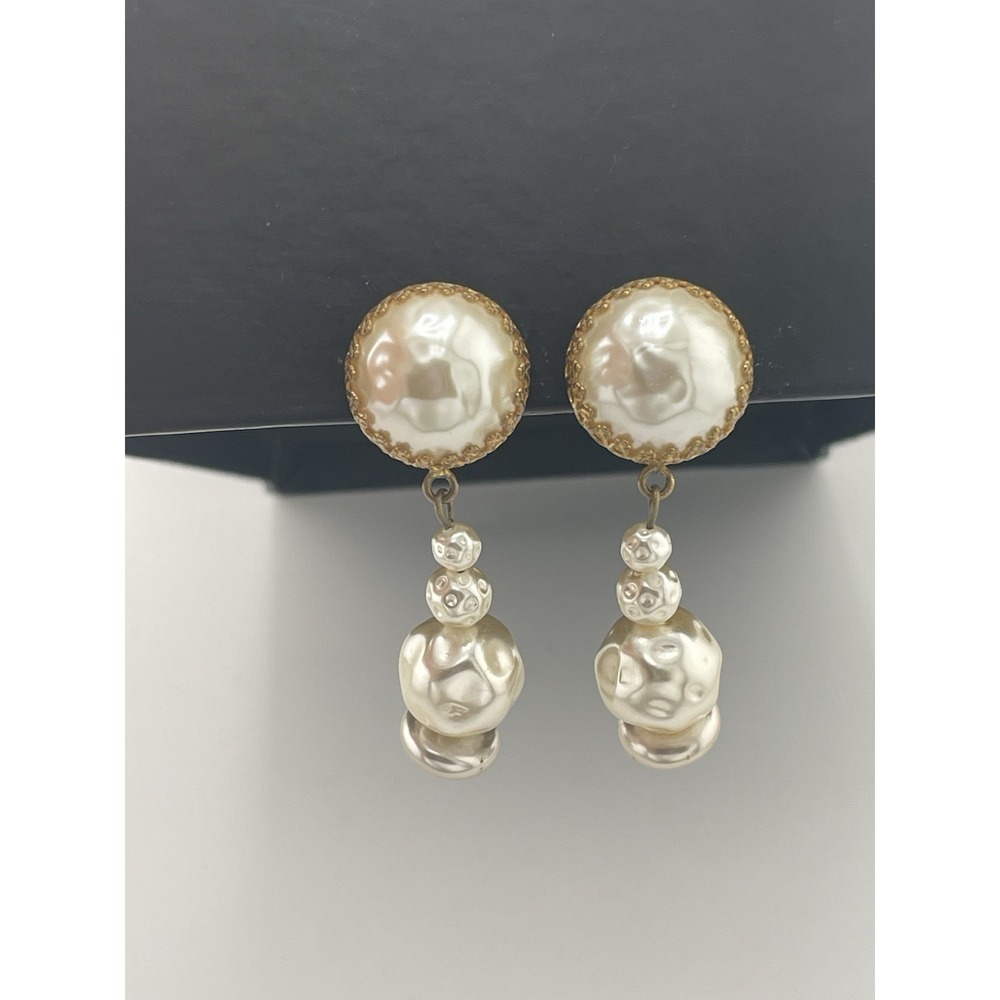 Miriam Haskell Earrings Faux Baroque Pearl Drop Dangle‎ Clip On Russian Gold VTG